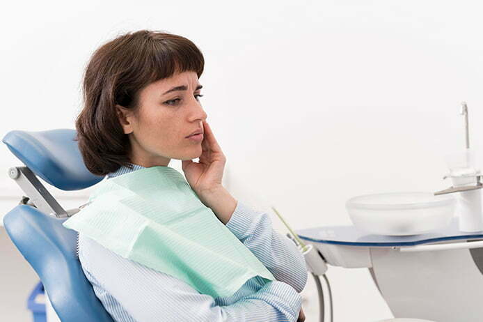 Gingivitis (Diş Eti İltihabı) Nedir? Gingivitis Tedavisi Nasıl Yapılır?